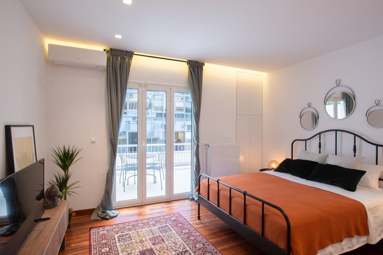 Phaedrus Living: City Centre Luxury Flat Mavromichali Atenas Exterior foto